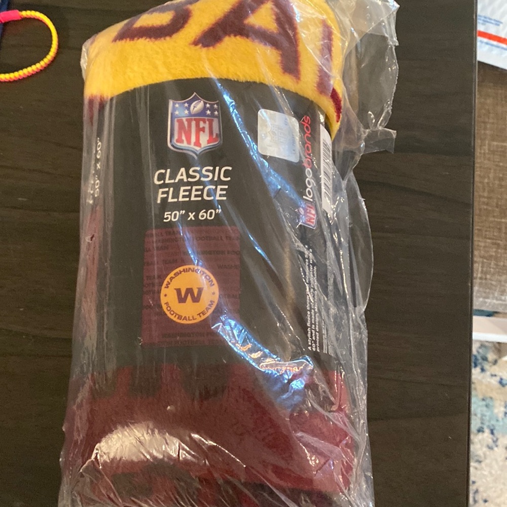 Washington football fan throw 50x60 new